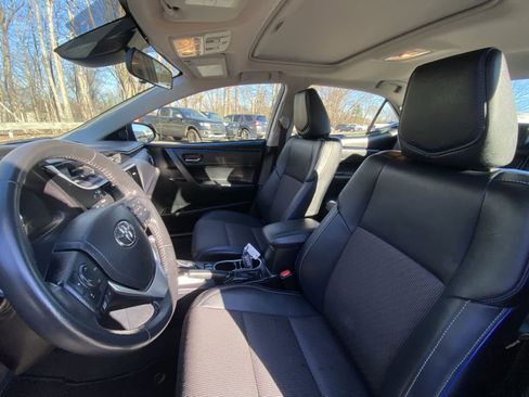 Used 2017 Toyota Corolla SE image 17