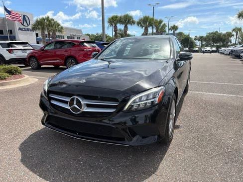 Used 2019 Mercedes-Benz C 300 4MATIC Sedan image 3
