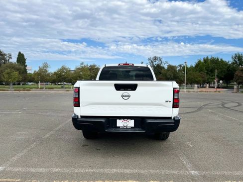 Used 2024 Nissan Frontier S w/ S Utility Package image 6