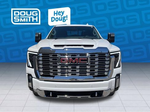 Used 2025 GMC Sierra 2500 Denali w/ Denali Reserve Package AWD/4WD image 8
