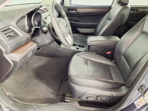 Used 2017 Subaru Outback 2.5i Limited AWD/4WD image 13