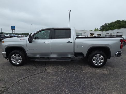 Used 2020 Chevrolet Silverado 2500 LTZ w/ LTZ Plus Package AWD/4WD image 5