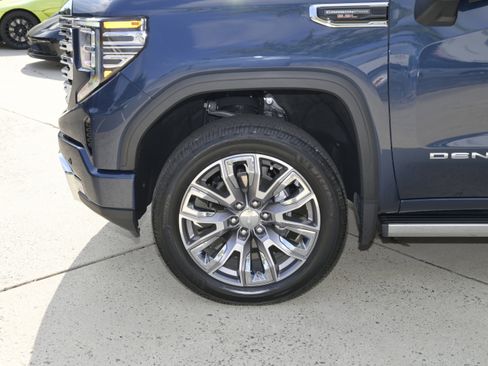 Used 2023 GMC Sierra 1500 Denali w/ Denali Reserve Package image 9