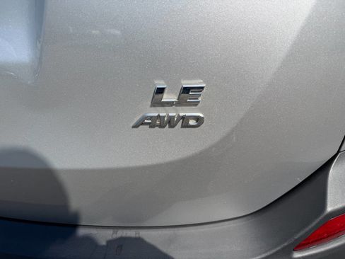 Used 2013 Toyota RAV4 LE image 47