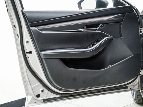 Used 2022 MAZDA MAZDA3 s image 43