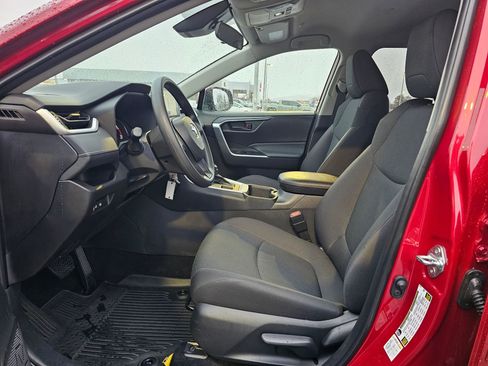 Used 2025 Toyota RAV4 LE image 18