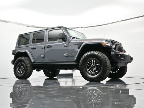 New 2025 Jeep Wrangler Unlimited Rubicon AWD/4WD image 38
