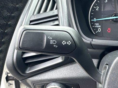 Used 2018 Ford EcoSport SE w/ SE Convenience Package image 25