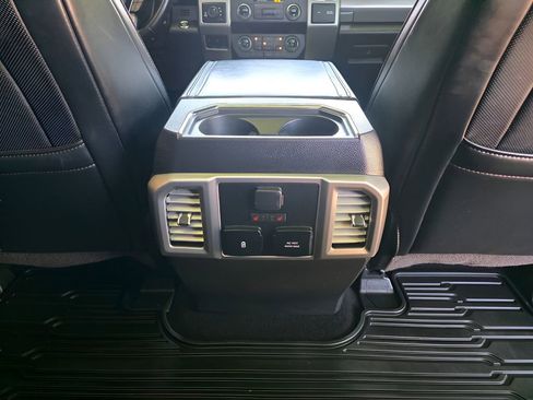 Used 2019 Ford F250 Platinum w/ Platinum Ultimate Package AWD/4WD image 8
