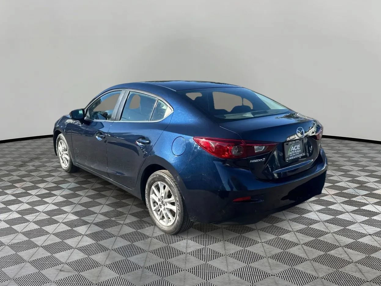 Used 2018 MAZDA MAZDA3 Sport w/ Preferred Equipment Package FWD image 7
