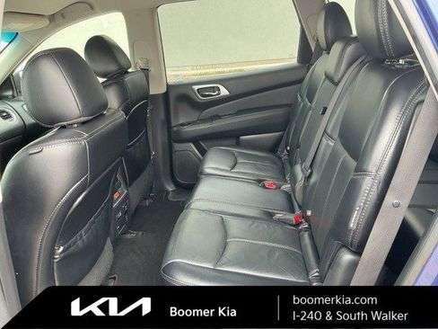 Used 2020 Nissan Pathfinder SL image 13