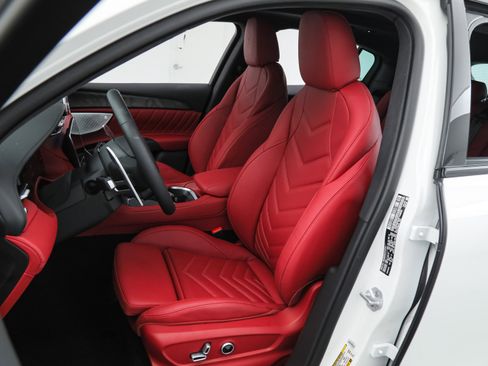 New 2026 Maserati Grecale Modena image 17