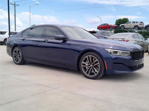 Used 2022 BMW 750i xDrive w/ Executive Package AWD/4WD image 8