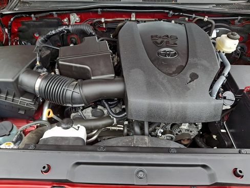 Used 2023 Toyota Tacoma TRD Sport AWD/4WD image 27