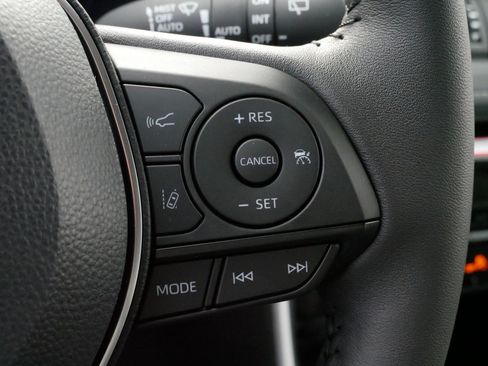 Certified 2025 Toyota RAV4 XLE Premium image 25