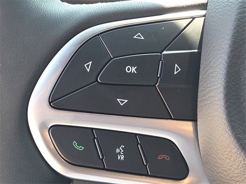 New 2026 Chrysler Pacifica Select image 24