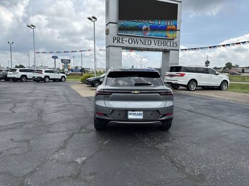 Certified 2024 Chevrolet Equinox EV LT FWD image 4