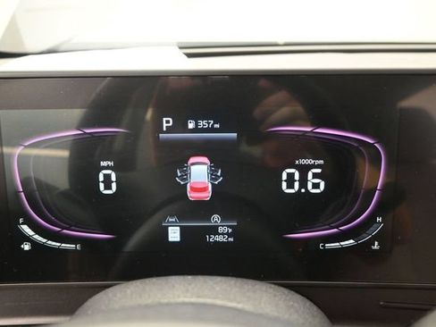 Used 2024 Kia Sportage EX FWD image 10