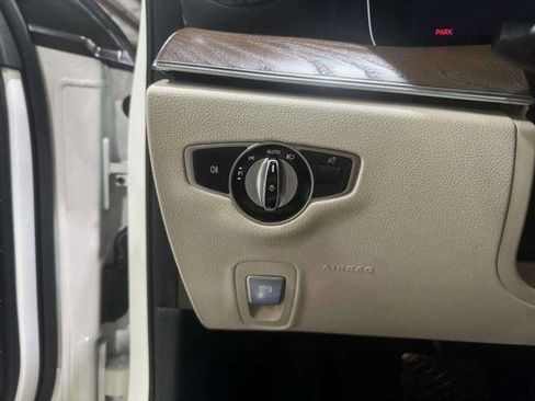 Used 2021 Mercedes-Benz E 350 Sedan image 19