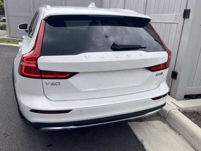 Used 2024 Volvo V60 B5 Cross Country Ultimate