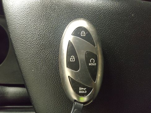 Used 2024 Hyundai Elantra SEL FWD image 32