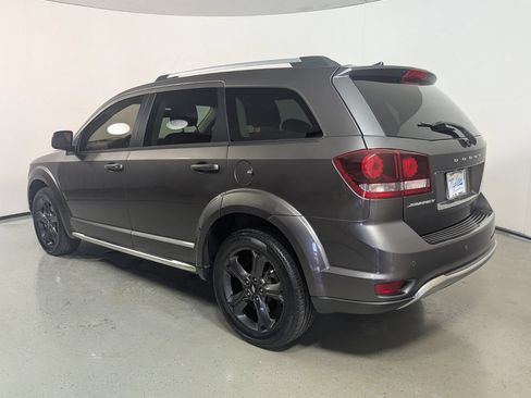 Used 2020 Dodge Journey Crossroad FWD image 5