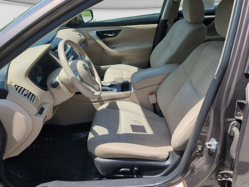 Used 2016 Nissan Altima 2.5 S w/ Power Driver Seat Package FWD image 10