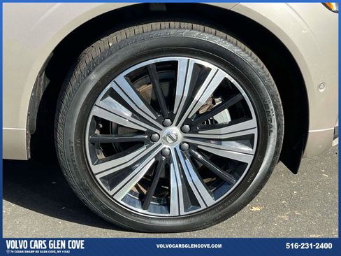 Certified 2023 Volvo XC60 T8 Plus image 6