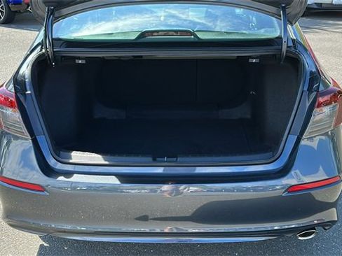 Used 2025 Honda Civic Sport image 25