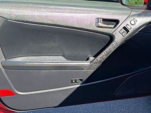 Used 2013 Hyundai Genesis 3.8 RWD image 23