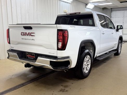 New 2026 GMC Sierra 1500 SLE image 6