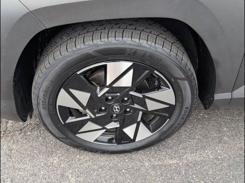Used 2025 Hyundai Kona SEL FWD image 23