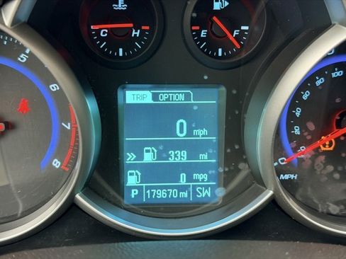 Used 2016 Chevrolet Cruze LT image 7