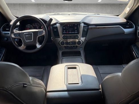 Used 2015 GMC Yukon XL Denali w/ Touring Package RWD image 20