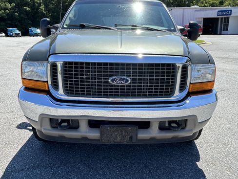 Used 2000 Ford Excursion Limited AWD/4WD image 2