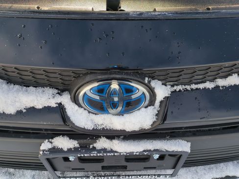 Used 2023 Toyota Corolla LE image 30