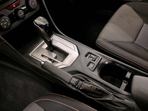 Used 2018 Subaru Crosstrek 2.0i Premium w/ Moonroof Package image 16