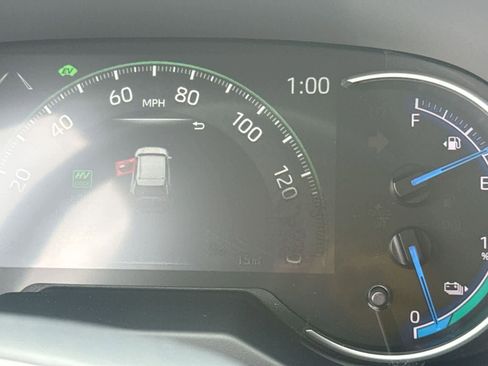 Certified 2025 Toyota RAV4 SE image 30