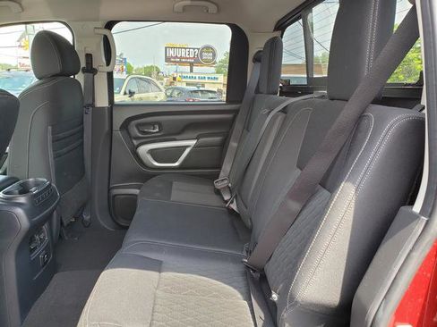 Used 2017 Nissan Titan SV AWD/4WD image 14