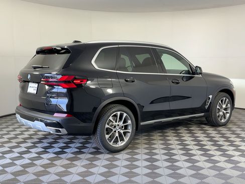 New 2026 BMW X5 sDrive40i w/ Parking Assistance Package image 8