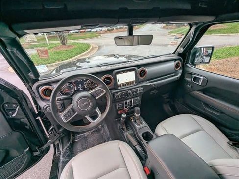 Used 2023 Jeep Gladiator Mojave w/ Cold Weather Group image 12