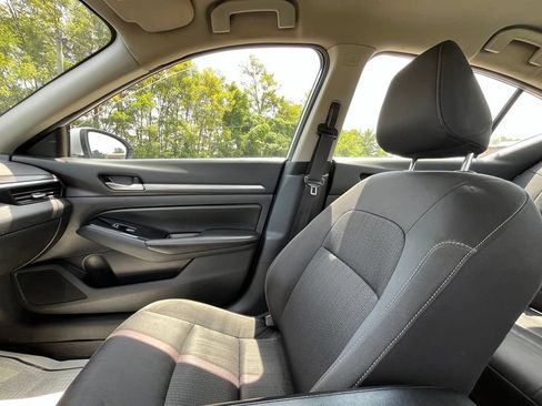 Used 2023 Nissan Altima 2.5 SV FWD image 26