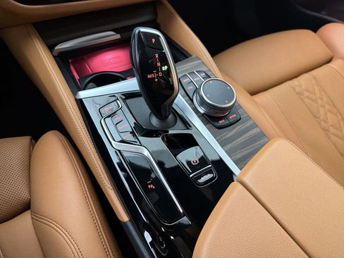 Used 2023 BMW 540i w/ M Sport Package RWD image 14