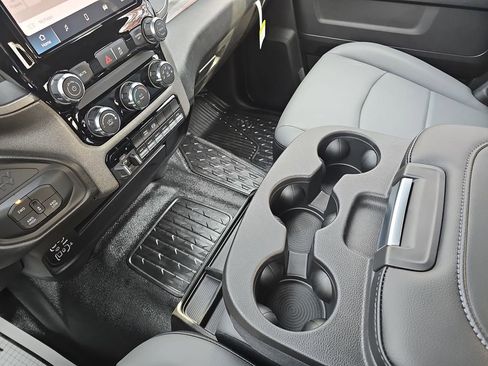 New 2026 RAM 5500 Tradesman w/ Chrome Appearance Group image 21