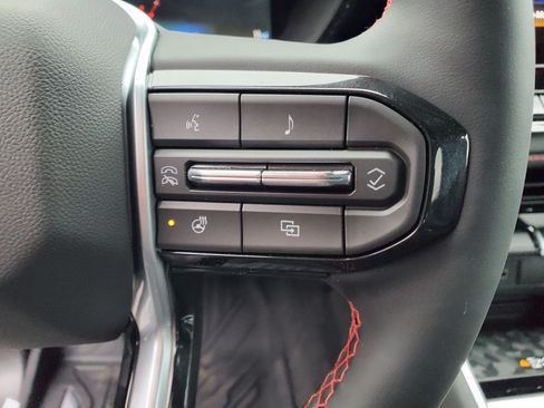 New 2026 Chevrolet Colorado Z71 w/ Technology Package AWD/4WD image 12