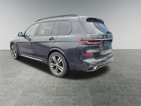 Used 2024 BMW X7 xDrive40i w/ M Sport Package image 3