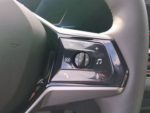 New 2026 BMW i5 eDrive40 w/ Premium Package image 22