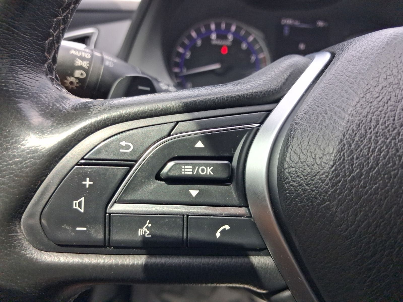 Used 2019 INFINITI Q60 Red Sport 400 w/ Cargo Package AWD/4WD image 19