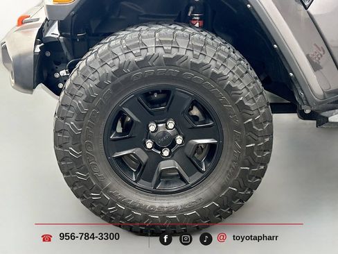 Used 2023 Jeep Gladiator Mojave w/ LED Lighting Group AWD/4WD image 29