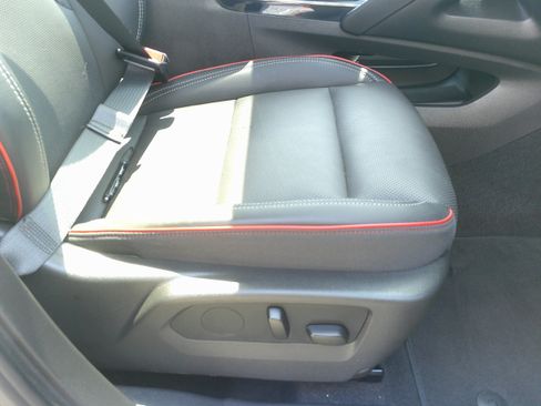 Used 2023 Buick Envision Essence w/ Sport Touring Package AWD/4WD image 30
